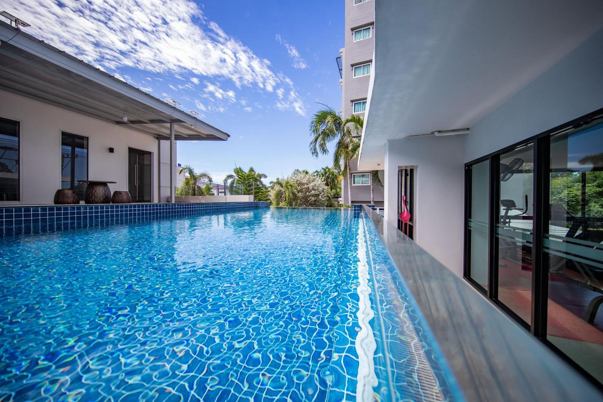 Phavina Hotel Rayong Sha Extra Plus Экстерьер фото