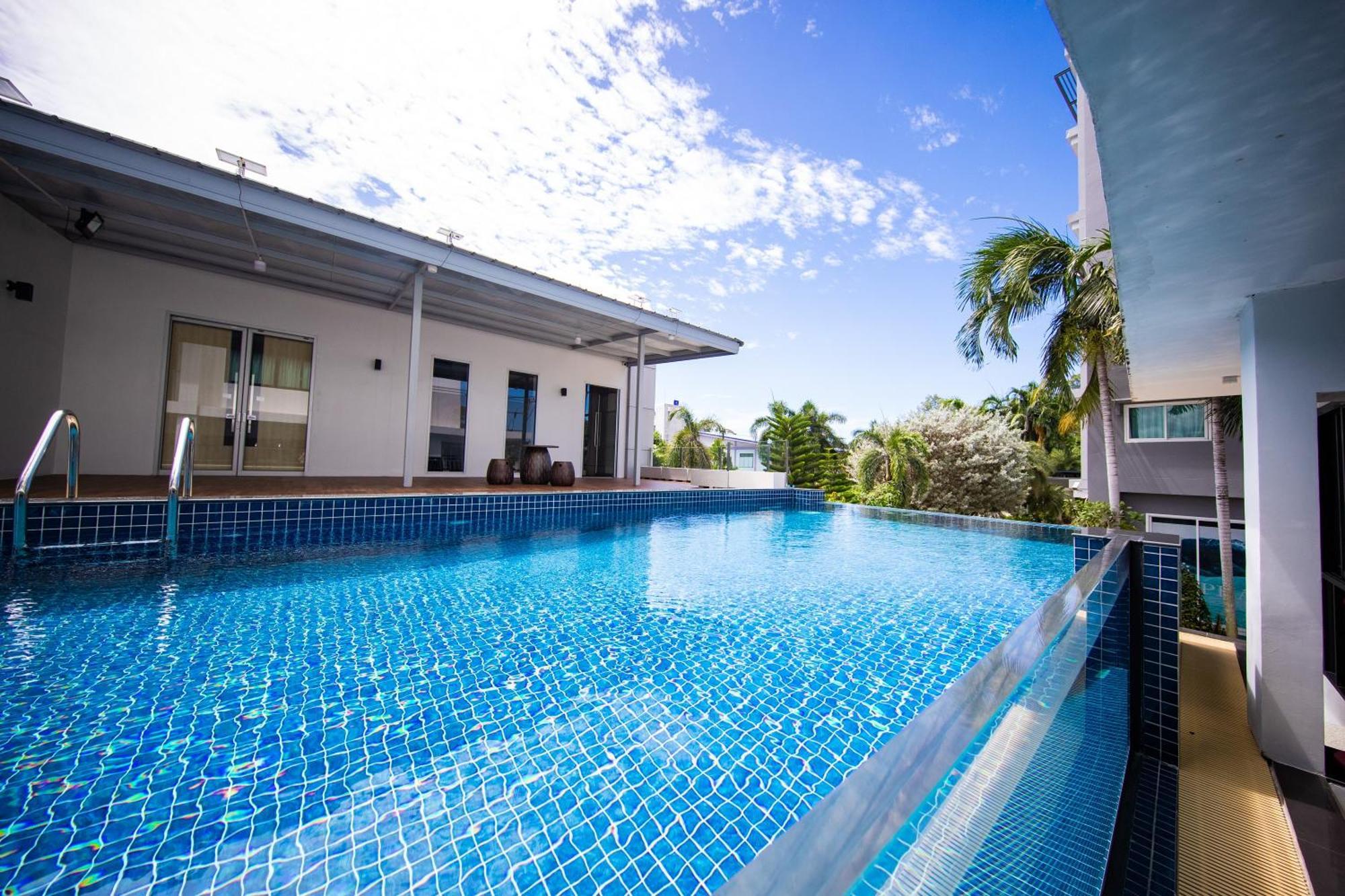 Phavina Hotel Rayong Sha Extra Plus Экстерьер фото