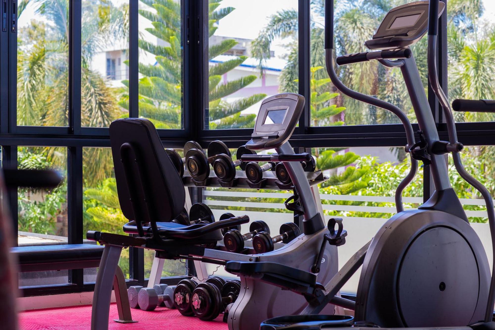 Phavina Hotel Rayong Sha Extra Plus Экстерьер фото