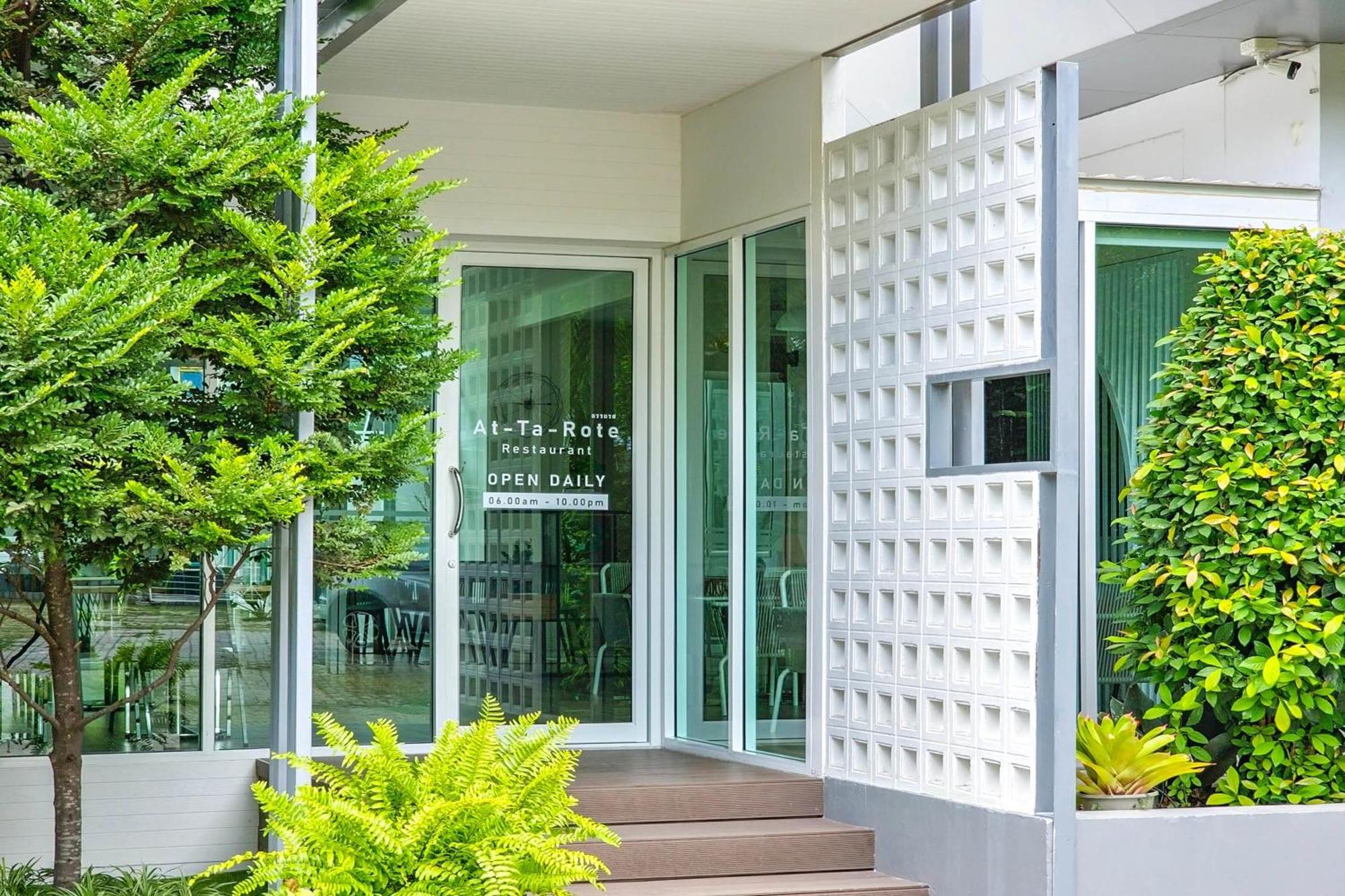 Phavina Hotel Rayong Sha Extra Plus Экстерьер фото